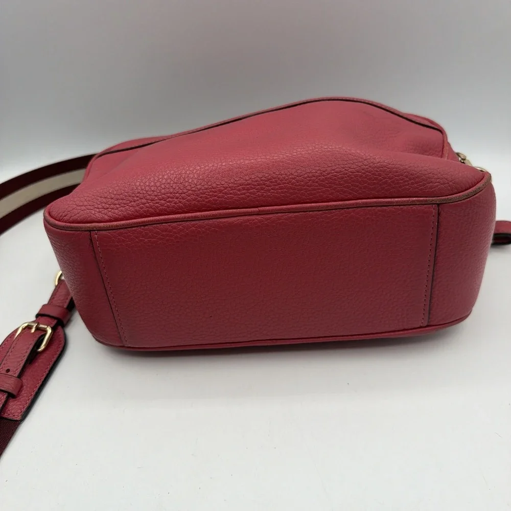 Coach C5805 Women's Crossbody 6 in - Red